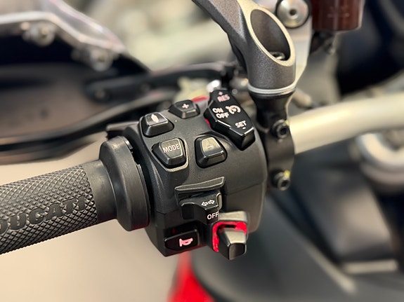 Ducati Multistrada V4 Rally 6 of 12