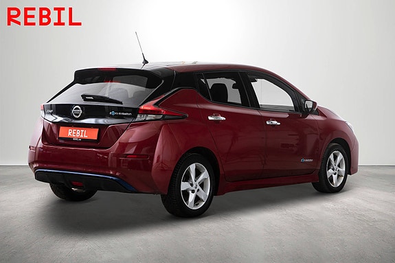Nissan Leaf 7 of 24