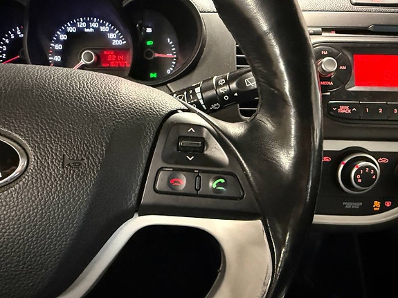 Kia Picanto 17 of 30
