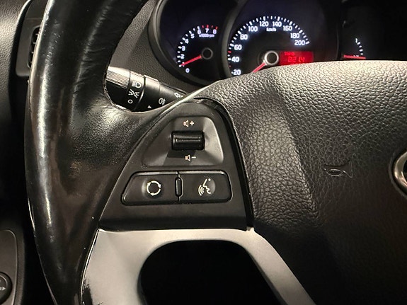 Kia Picanto 18 of 30