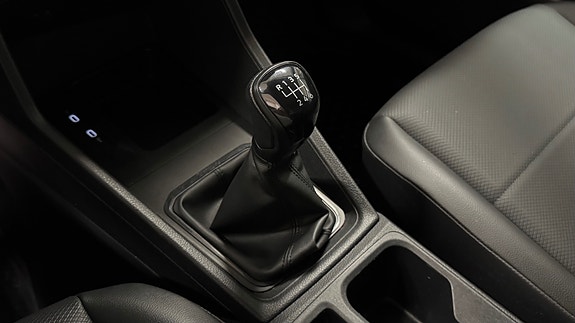 Volkswagen Caddy 30 of 30
