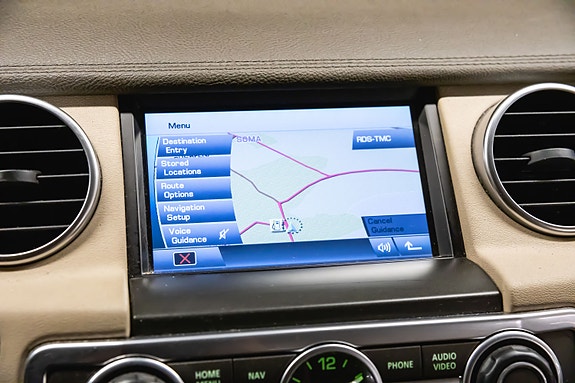 Land Rover Discovery 4 30 of 30