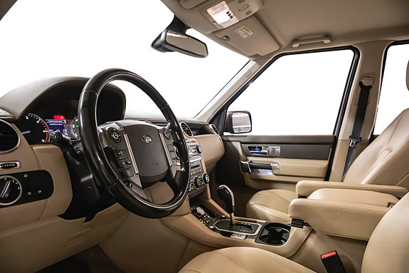 Land Rover Discovery 4 16 of 30
