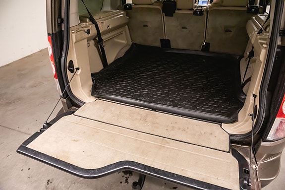Land Rover Discovery 4 13 of 30