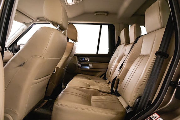 Land Rover Discovery 4 5 of 30