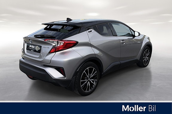 Toyota C-HR 5 of 22
