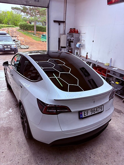 Tesla Model Y 3 of 11