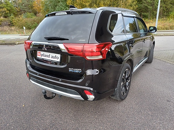 Mitsubishi Outlander 4 of 11