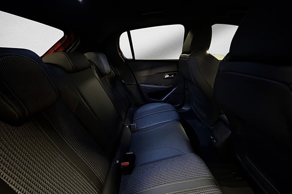 Peugeot e-208 19 of 20