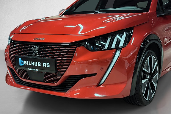 Peugeot e-208 2 of 20