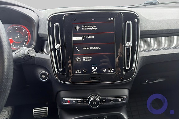 Volvo XC40 15 of 15