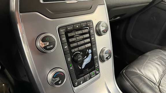 Volvo XC70 26 of 30