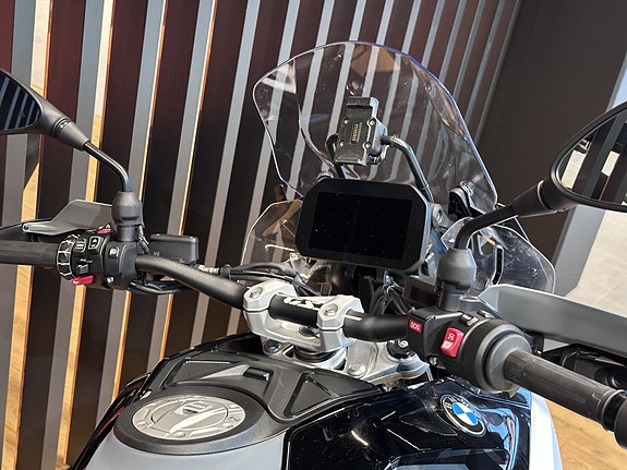 BMW R 1300 GS "Fullutstyrt" med sidevesker 6 of 8