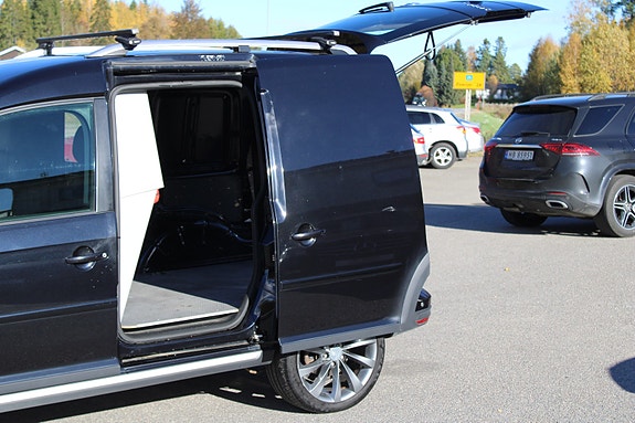 Volkswagen Caddy Alltrack 20 of 30
