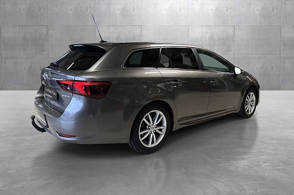 Toyota Avensis 5 of 25