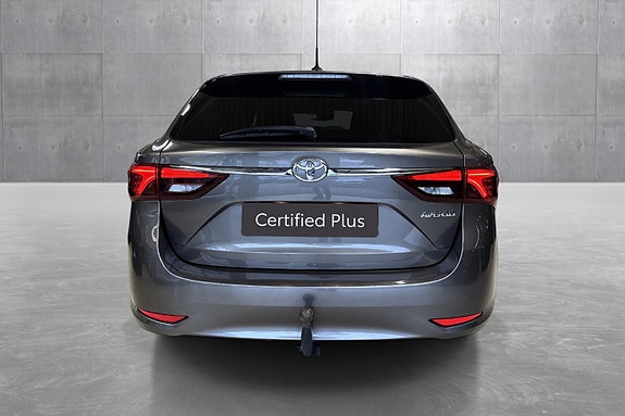 Toyota Avensis 4 of 25
