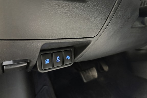 Toyota Avensis 19 of 25