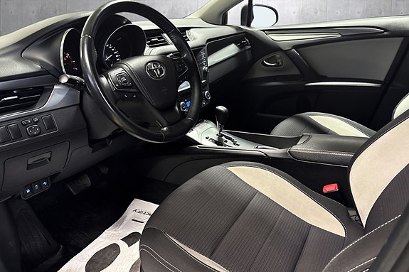 Toyota Avensis 10 of 25