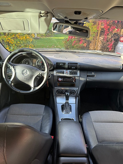 Mercedes-Benz C220 d 10 of 11