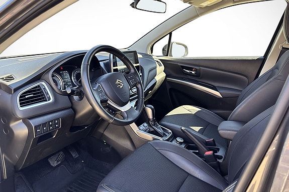Suzuki S-Cross 10 of 20