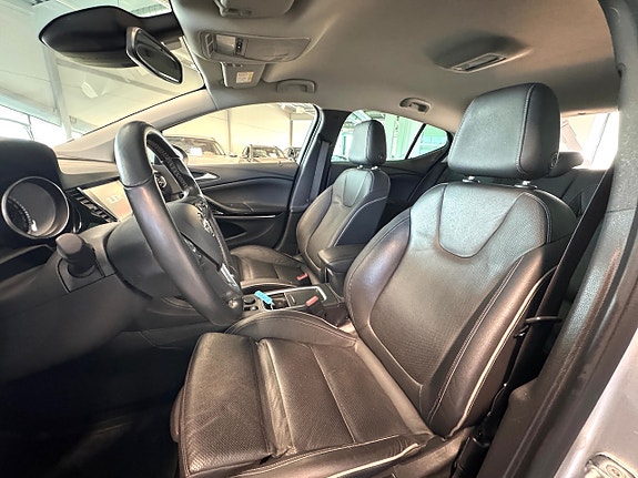 Opel Astra 9 of 14