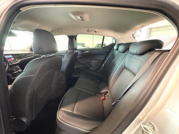Opel Astra 14 of 14