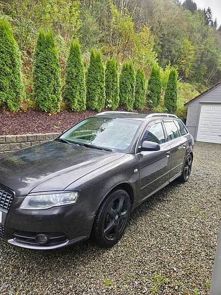 Audi A4 2 of 14
