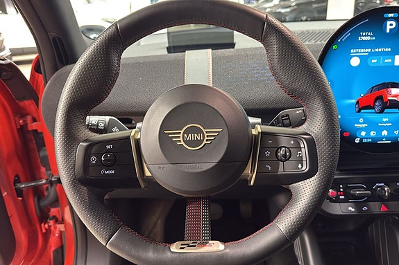 MINI Aceman SE 13 of 27