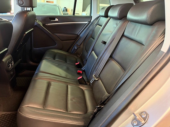 Volkswagen Tiguan 10 of 26