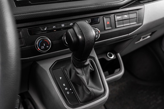 Volkswagen Transporter 23 of 28