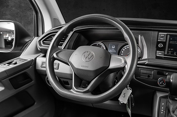 Volkswagen Transporter 14 of 28