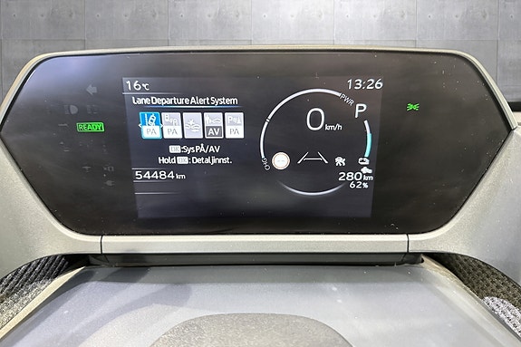 Toyota bZ4X 13 of 19