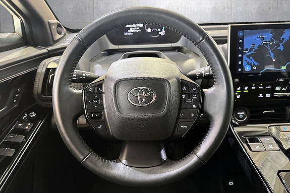 Toyota bZ4X 12 of 19