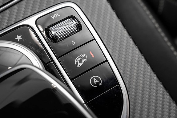 Mercedes-Benz C63 28 of 30