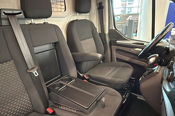 Ford Transit Custom 13 of 16