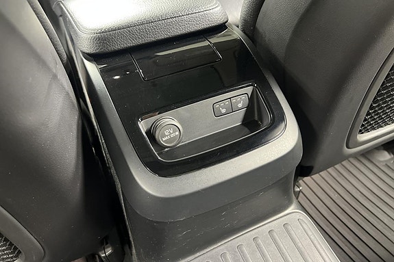 Volvo V60 22 of 30