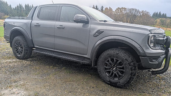 Ford Ranger Raptor 4 of 6