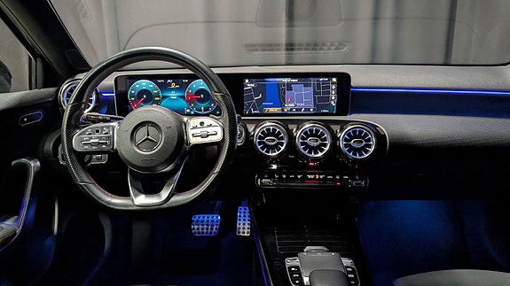 Mercedes-Benz A200 18 of 30