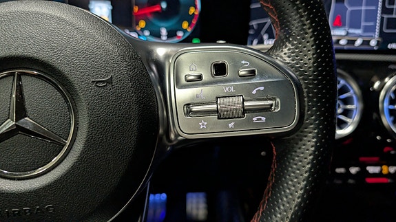 Mercedes-Benz A200 21 of 30