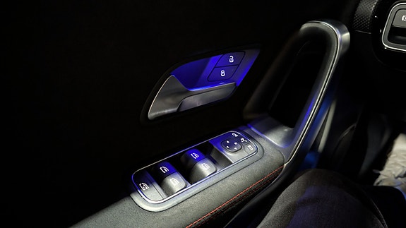 Mercedes-Benz A200 27 of 30