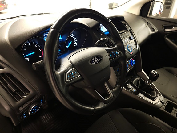 Ford Focus 28 of 30