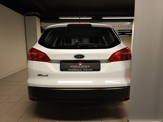 Ford Focus 8 of 30