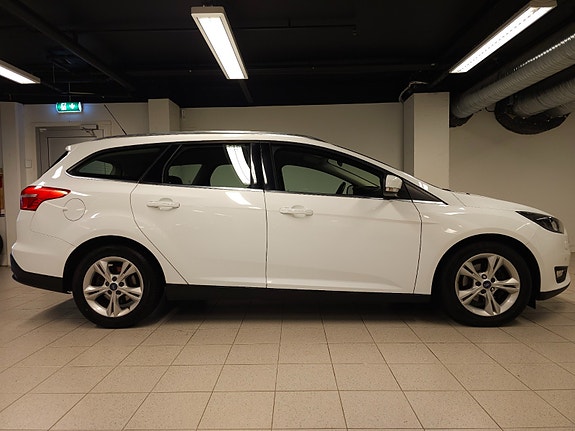 Ford Focus 11 of 30