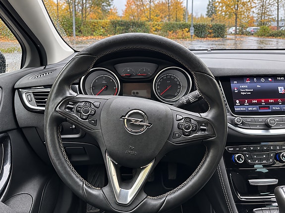 Opel Astra 26 of 30
