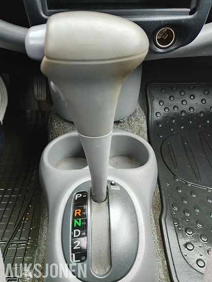 Toyota Yaris Verso 17 of 25