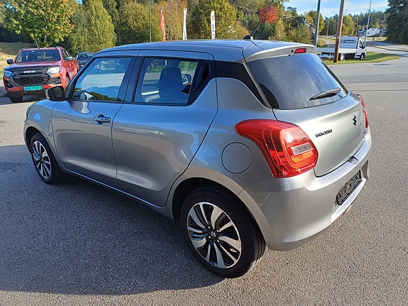 Suzuki Swift 3 of 11