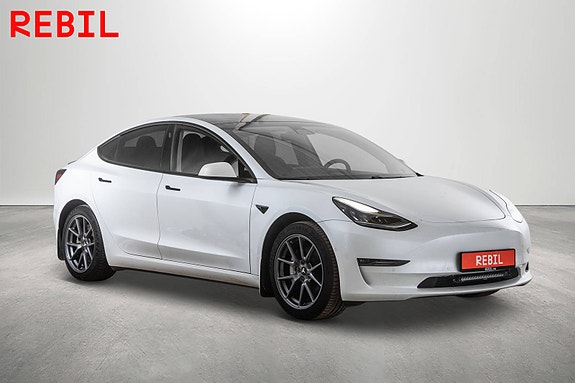Tesla Model 3 4 of 27