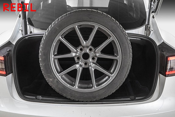 Tesla Model 3 25 of 27