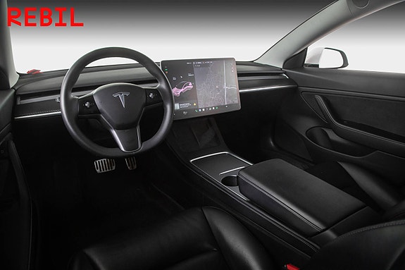Tesla Model 3 9 of 27