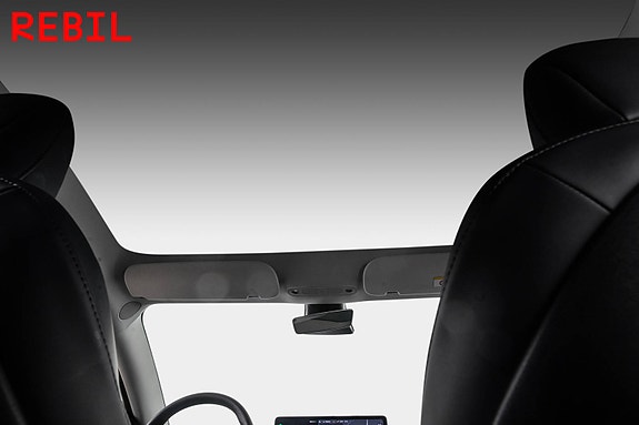 Tesla Model 3 22 of 27